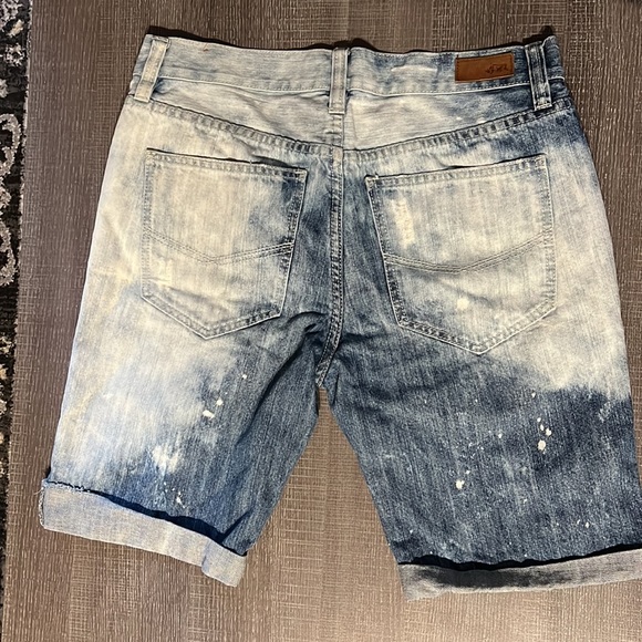 Ecko Unltd Ripped Denim Shorts - Picture 2 of 3